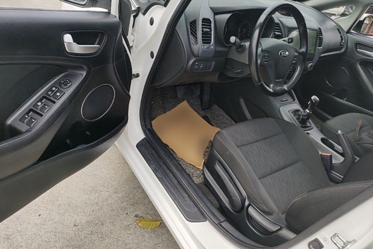 Used Kia K3 2015 1.6L Manual GLS Driver Seat