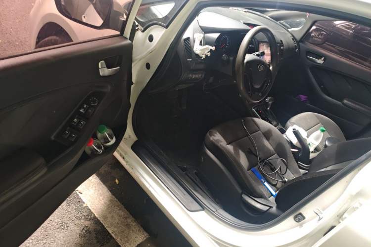 Used Kia K3 2015 1.6L Automatic GL Driver Seat