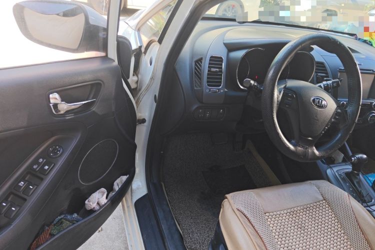 Used Kia K3 2015 1.6L Automatic DLX Driver Seat