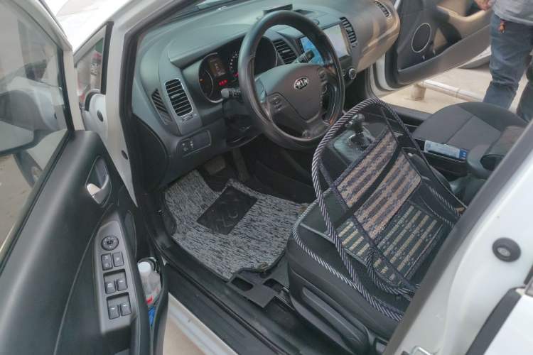 Used Kia K3 2015 1.6L Automatic GLS Driver Seat