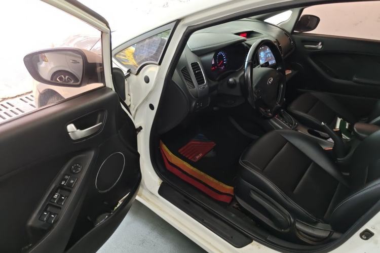 Used Kia K3 2015 1.6L Automatic GLS Driver Seat