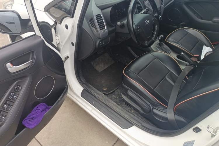Used Kia K3 2015 1.6L Automatic GLS Driver Seat