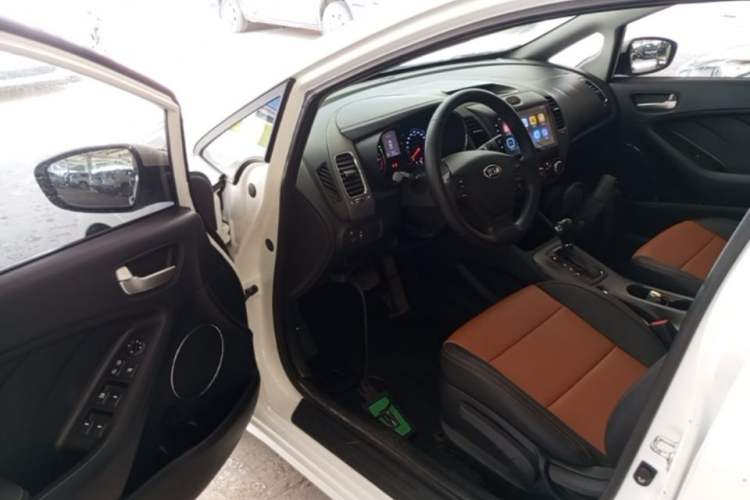 Used Kia K3 2015 1.6L Automatic GLS Driver Seat