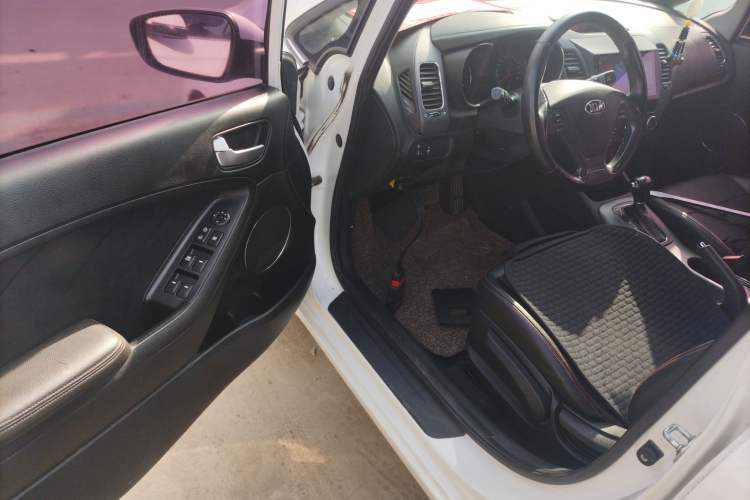Used Kia K3 2015 1.6L Automatic GLS Driver Seat