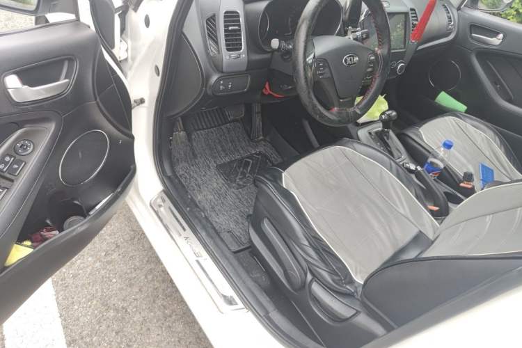Used Kia K3 2015 1.6L Automatic GLS Driver Seat