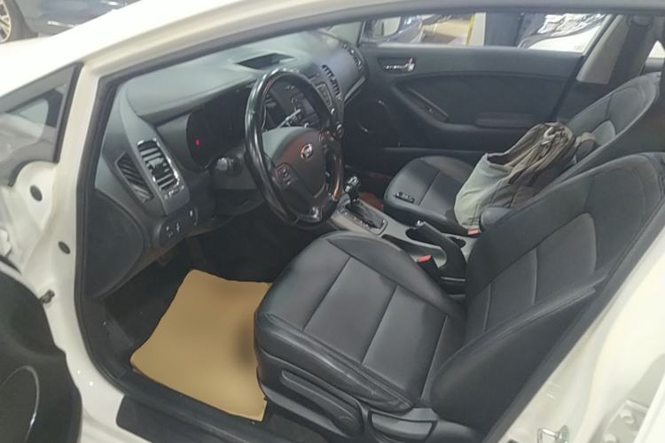 Used Kia K3 2015 1.6L Automatic DLX Driver Seat