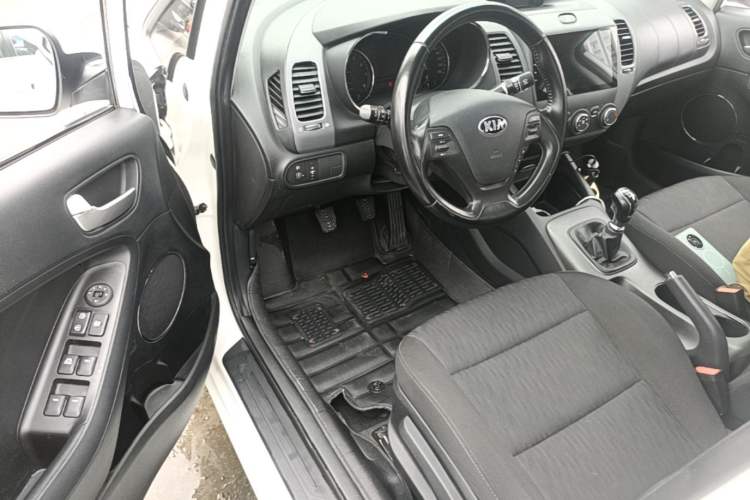 Used Kia K3 2015 1.6L Manual GLS Driver Seat