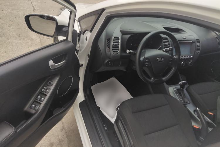 Used Kia K3 2015 1.6L Automatic GLS Driver Seat