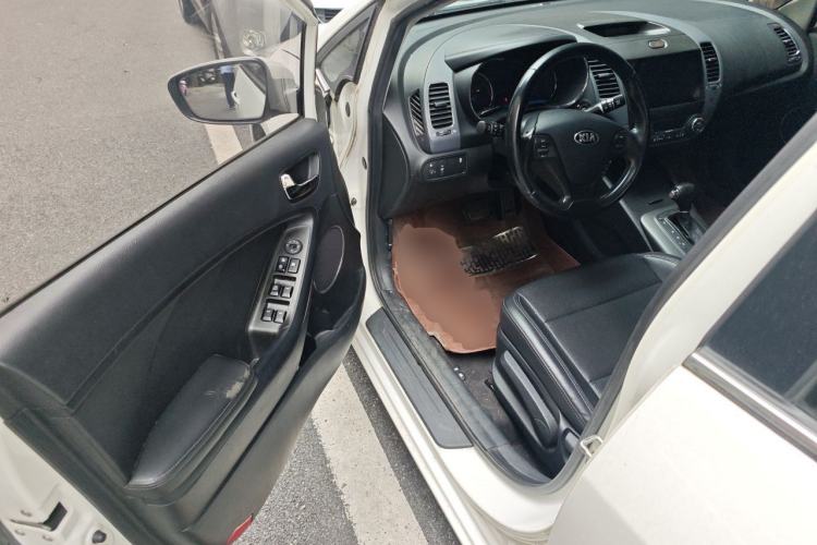 Used Kia K3 2015 1.6L Automatic DLX Driver Seat