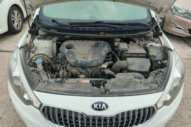 Used Kia K3 2015 1.6L Manual GLS Engine Bay