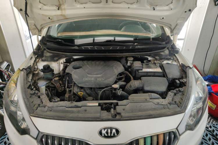 Used Kia K3 2015 1.6L Manual GL Engine Bay
