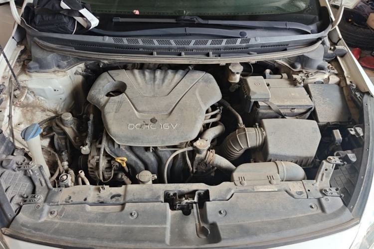 Used Kia K3 2015 1.6L Manual GLS Engine Bay