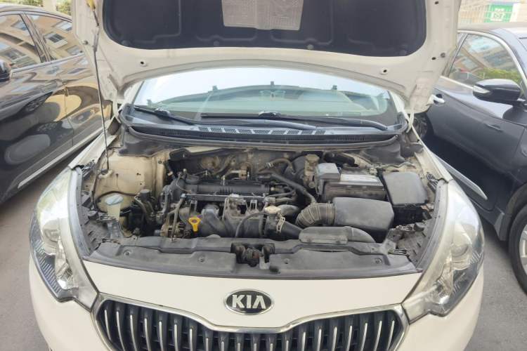 Used Kia K3 2015 1.6L Automatic GLS Engine Bay