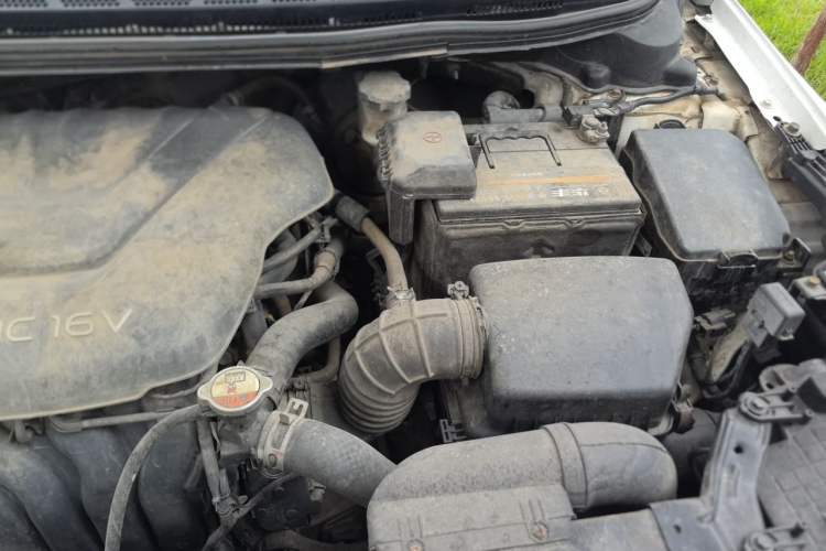 Used Kia K3 2015 1.6L Manual GL Engine Bay Left