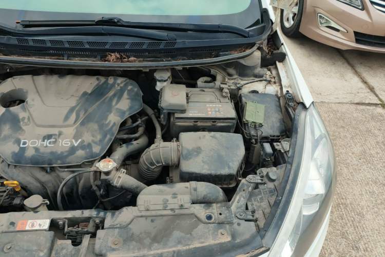 Used Kia K3 2015 1.6L Manual GLS Engine Bay Left
