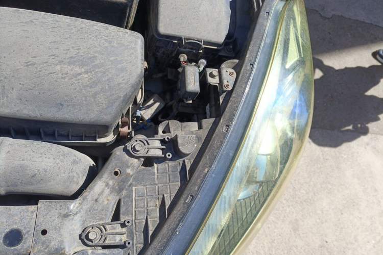 Used Kia K3 2015 1.6L Automatic DLX Engine Bay Left