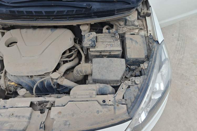 Used Kia K3 2015 1.6L Manual GLS Engine Bay Left