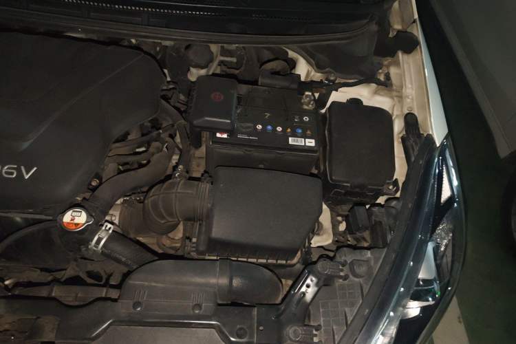 Used Kia K3 2015 1.6L Automatic GLS Engine Bay Left