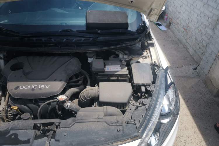 Used Kia K3 2015 1.6L Automatic GLS Engine Bay Left