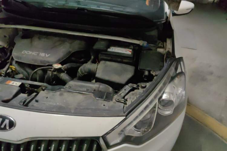 Used Kia K3 2015 1.6L Manual GLS Engine Bay Left