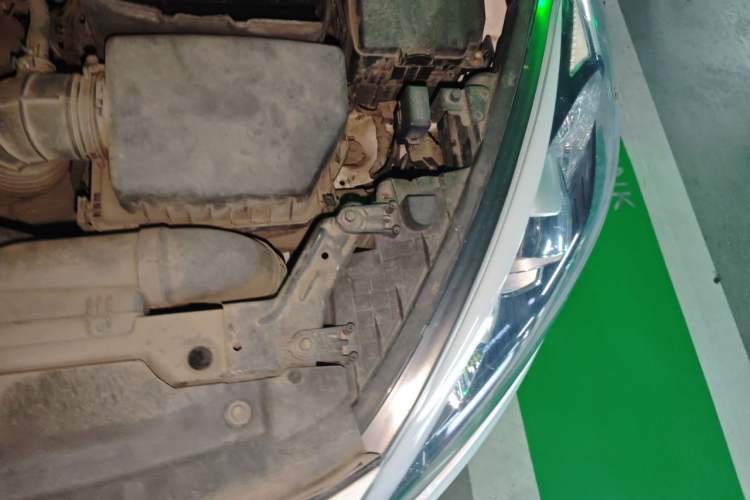 Used Kia K3 2015 1.6L Manual GL Engine Bay Left