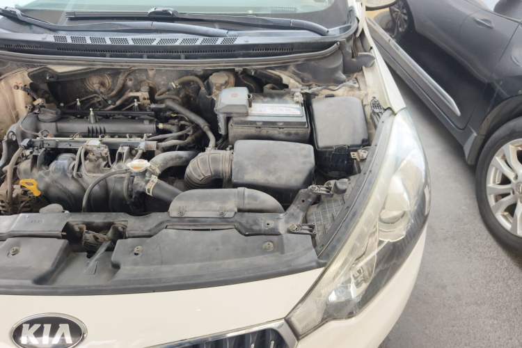 Used Kia K3 2015 1.6L Automatic GLS Engine Bay Left