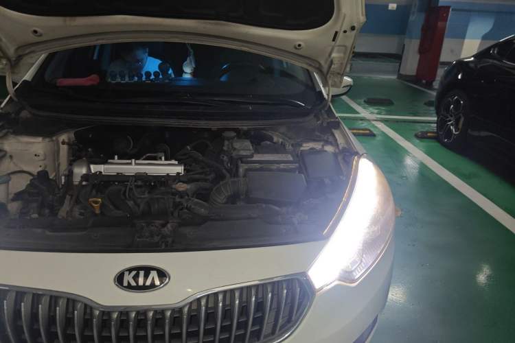 Used Kia K3 2015 1.6L Automatic GLS Engine Bay Left