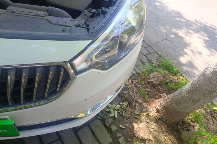 Used Kia K3 2015 1.6L Automatic GLS Engine Bay Left