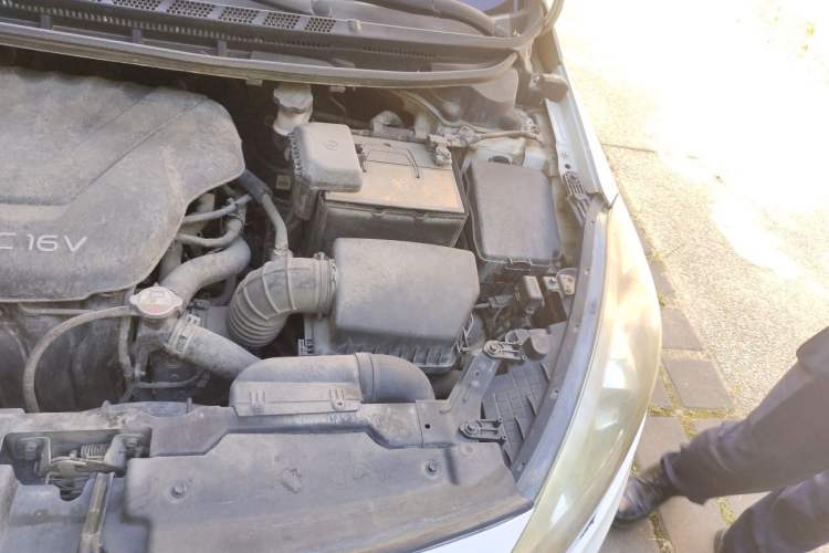 Used Kia K3 2015 1.6L Manual GLS Engine Bay Left