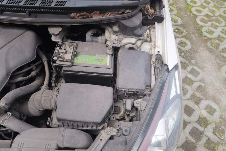 Used Kia K3 2015 1.6L Manual GL Engine Bay Left