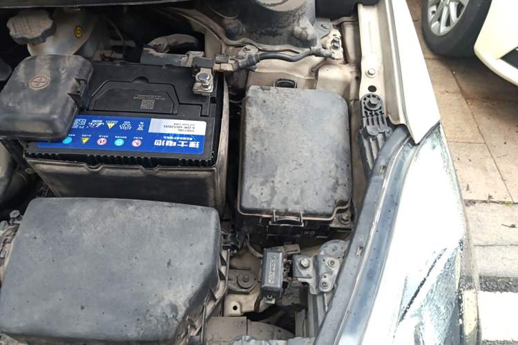 Used Kia K3 2015 1.6L Automatic DLX Engine Bay Left