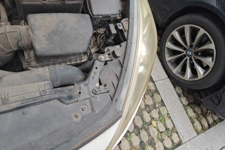 Used Kia K3 2015 1.6L Manual GL Engine Bay Left