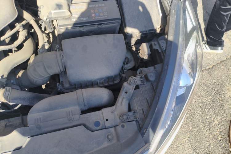 Used Kia K3 2015 1.6L Automatic GLS Engine Bay Left