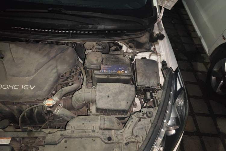 Used Kia K3 2015 1.6L Automatic GLS Engine Bay Left