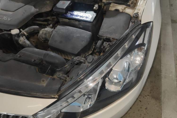 Used Kia K3 2015 1.6L Manual GLS Engine Bay Left