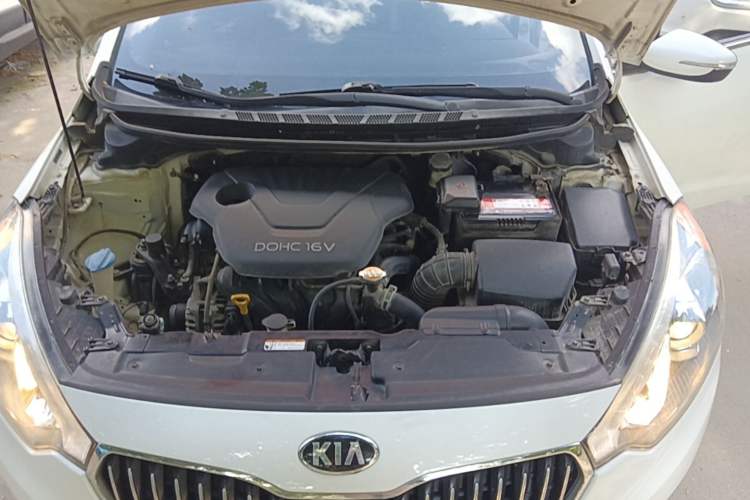 Used Kia K3 2015 1.6L Automatic GLS Engine Bay