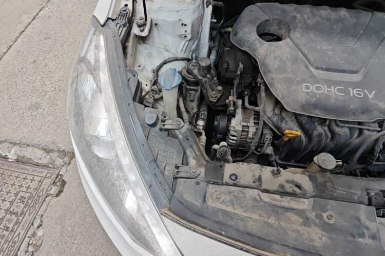 Used Kia K3 2015 1.6L Automatic GLS Engine Bay Right