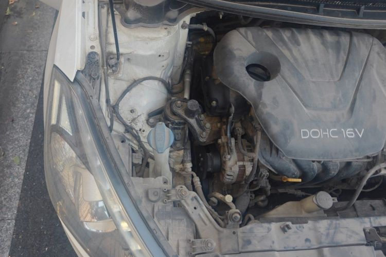 Used Kia K3 2015 1.6L Automatic GLS Engine Bay Right