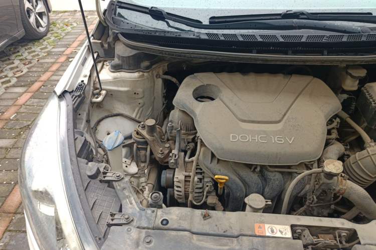 Used Kia K3 2015 1.6L Automatic GLS Engine Bay Right