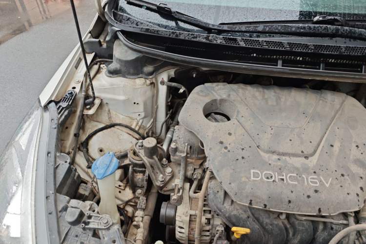 Used Kia K3 2015 1.6L Automatic GLS Engine Bay Right