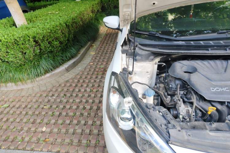 Used Kia K3 2015 1.6L Automatic GLS Engine Bay Right