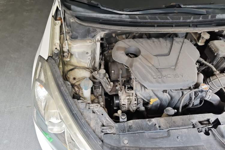 Used Kia K3 2015 1.6L Automatic GLS Engine Bay Right