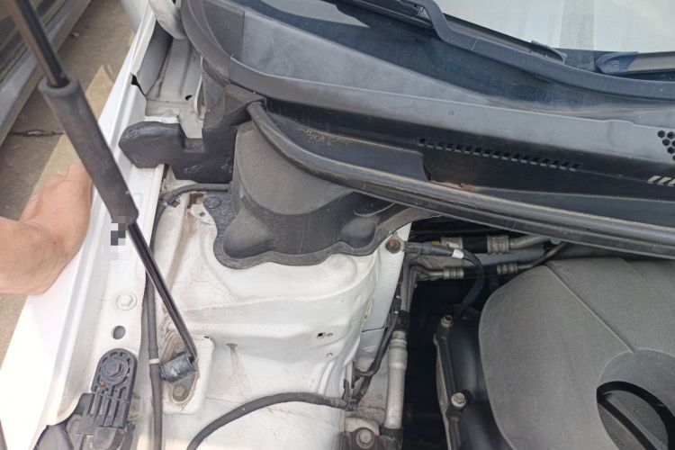 Used Kia K3 2015 1.6L Automatic GLS Engine Bay Right
