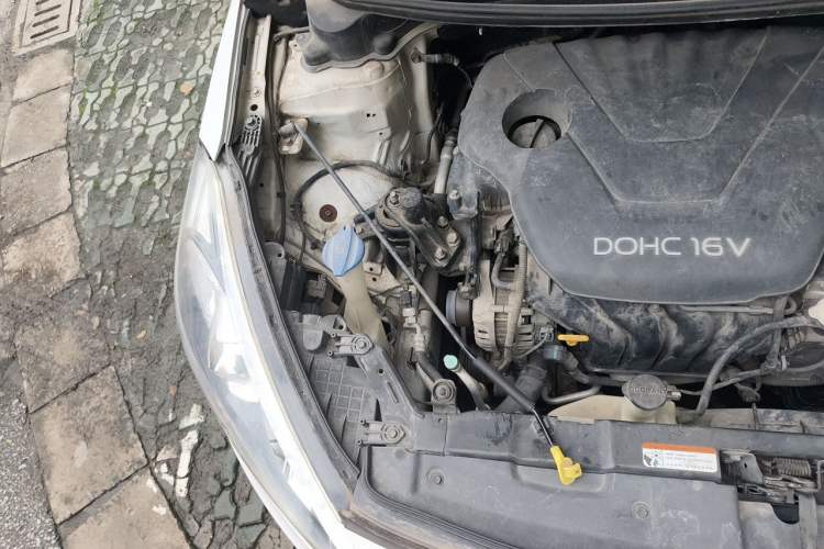 Used Kia K3 2015 1.6L Automatic GLS Engine Bay Right