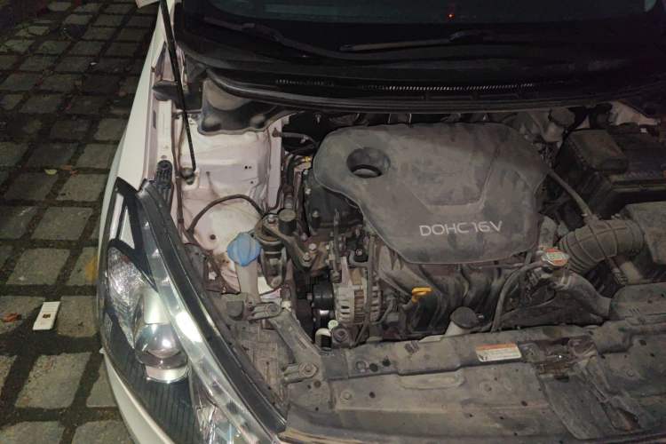 Used Kia K3 2015 1.6L Automatic GLS Engine Bay Right