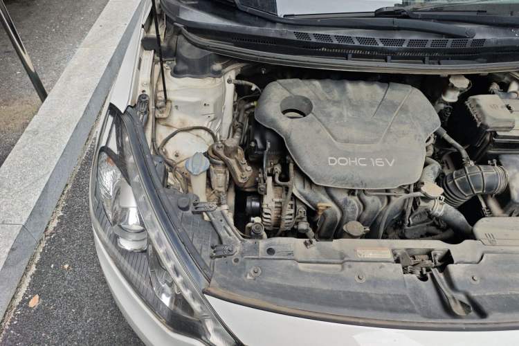 Used Kia K3 2015 1.6L Automatic DLX Engine Bay Right