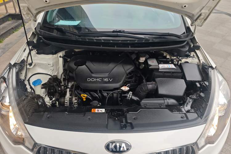 Used Kia K3 2015 1.6L Manual GLS Engine Bay