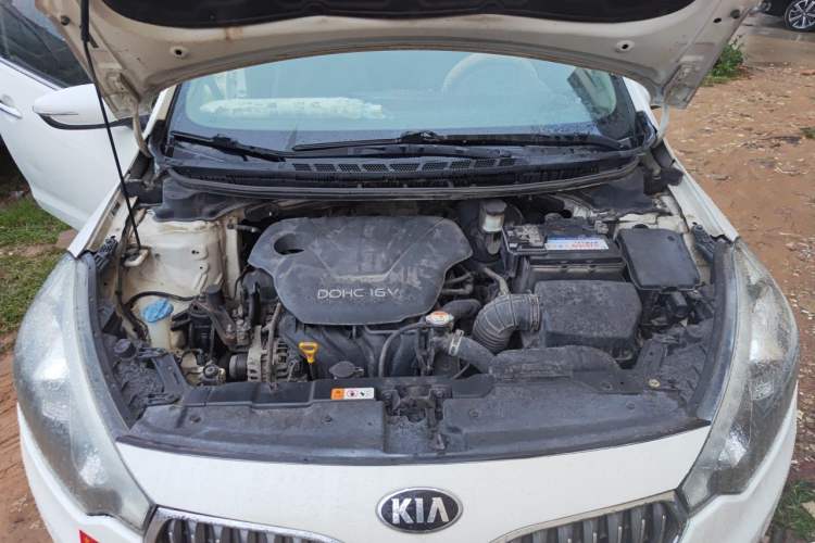 Used Kia K3 2015 1.6L Automatic GLS Engine Bay