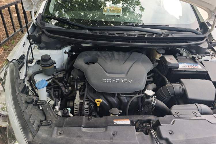 Used Kia K3 2015 1.6L Manual GL Engine Bay