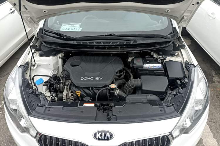 Used Kia K3 2015 1.6L Manual GLS Engine Bay